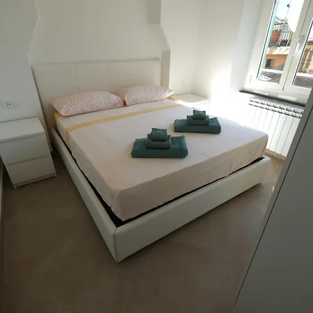 A Pochi Passi Dal Mare Di San Michele By Portofinovacanze Apartament