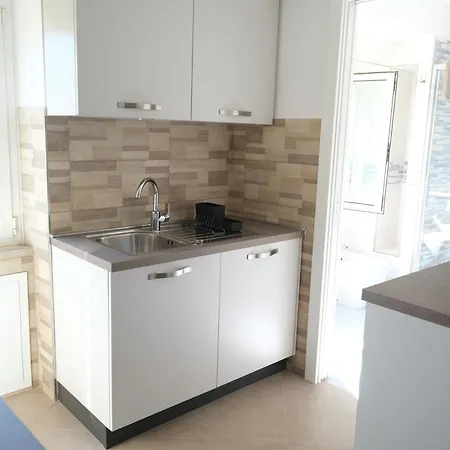 Apartament A Pochi Passi Dal Mare Di San Michele By Portofinovacanze *