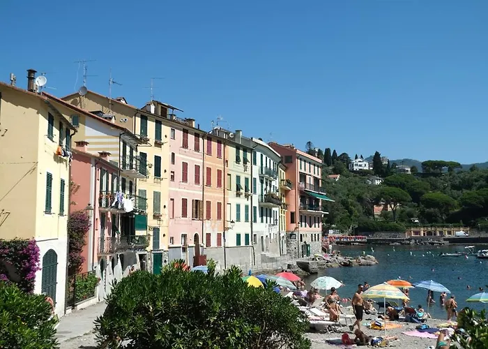 A Pochi Passi Dal Mare Di San Michele By Portofinovacanze Lejlighed *