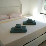 Apartman A Pochi Passi Dal Mare Di San Michele By Portofinovacanze