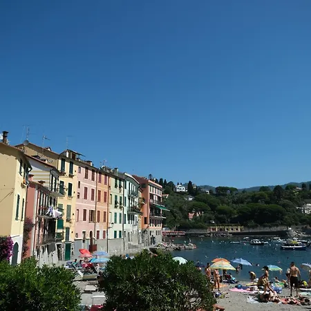 A Pochi Passi Dal Mare Di San Michele By Portofinovacanze