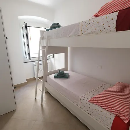 A Pochi Passi Dal Mare Di San Michele By Portofinovacanze Апартаменты Рапалло
